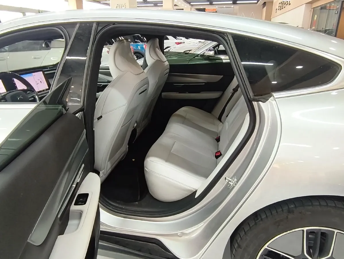 2023 Xpeng P7 BEV 86.2KWH,autocango,china used car exporter,china ev exporter,chinese used car exporter,chinese used ev exporter