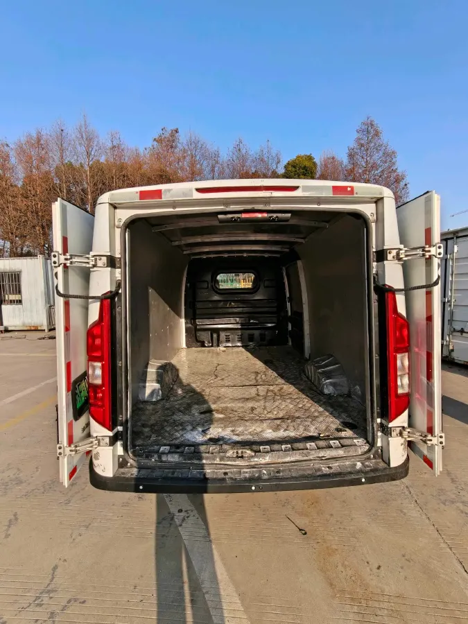 2022 Karry Dolphin EV BEV 55.9KWH,autocango,china used car exporter,china ev exporter,chinese used car exporter,chinese used ev exporter