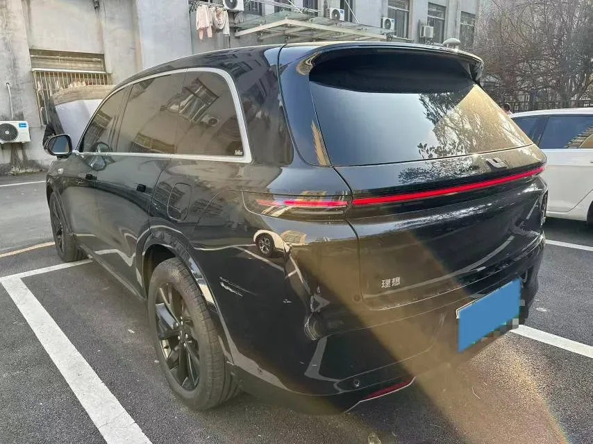 2023 Li L8 Range Extended 154HP REEV 40.9KWH,autocango,china used car exporter,china ev exporter,chinese used car exporter,chinese used ev exporter
