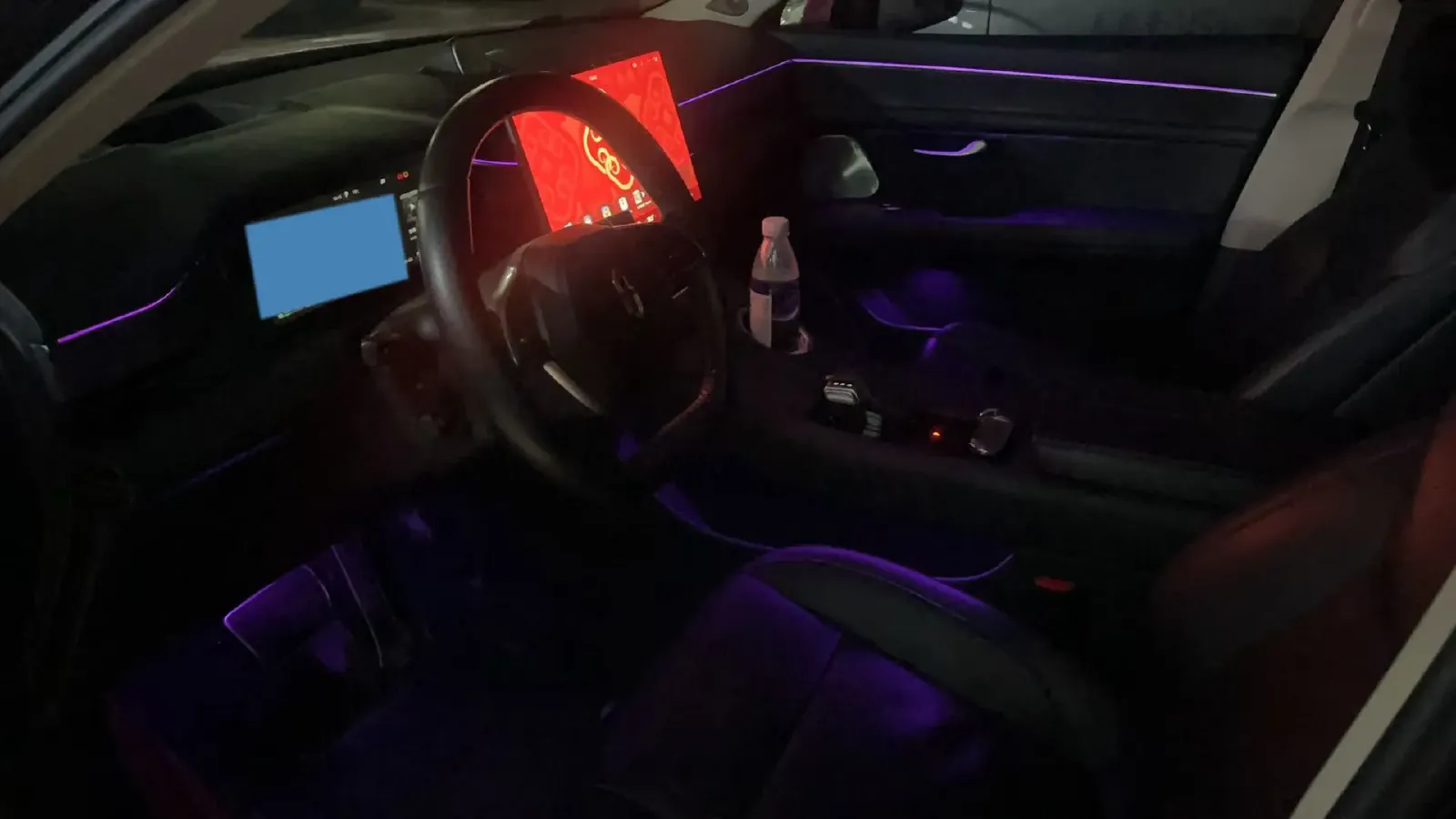 2022 Isuzu Mu-X 2.0T 220HP L4 8AT,autocango,china used car exporter,china ev exporter,chinese used car exporter,chinese used ev exporter