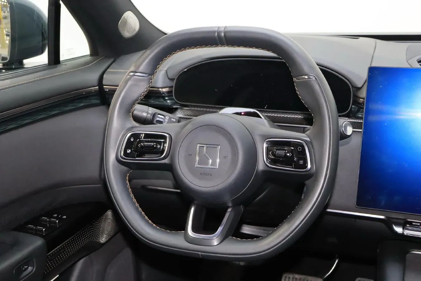 2025 Zeekr 7X BEV 100KWH,autocango,china used car exporter,china ev exporter,chinese used car exporter,chinese used ev exporter