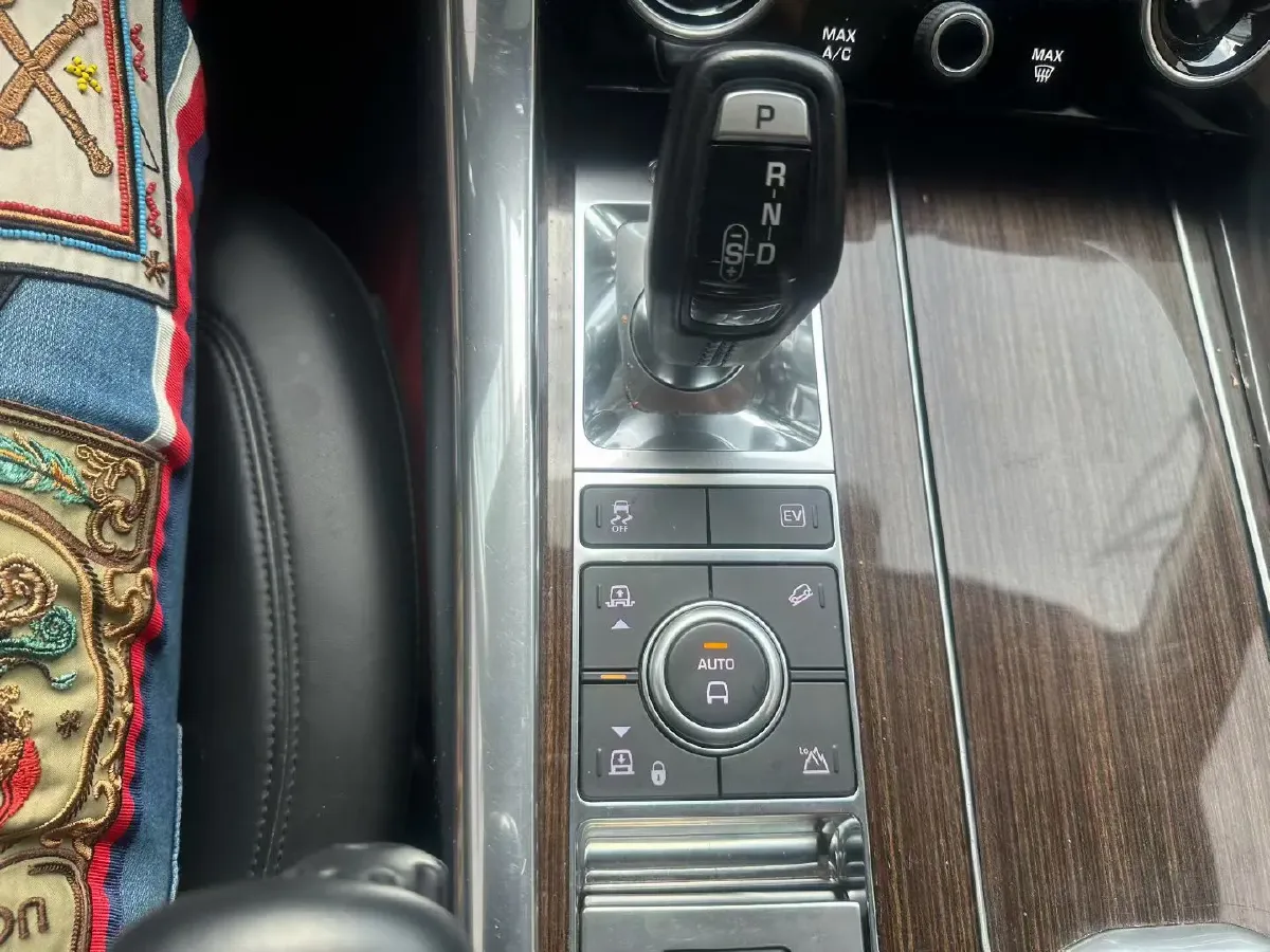 2019 Shenzer V-Class 2.0T 211HP L4 7AT,autocango,china used car exporter,china ev exporter,chinese used car exporter,chinese used ev exporter