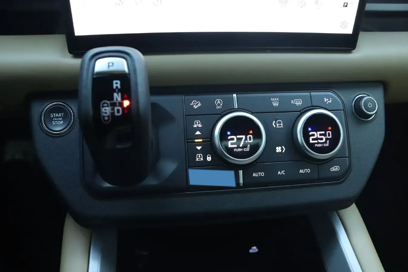 2025 Land Rover Defender 3.0T 400HP L6 8AT,autocango,china used car exporter,china ev exporter,chinese used car exporter,chinese used ev exporter