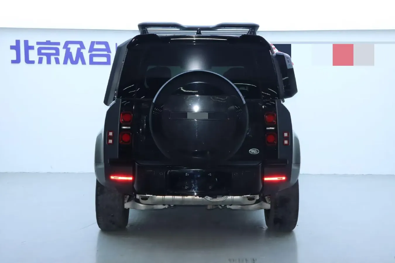 2025 Land Rover Defender 3.0T 400HP L6 8AT,autocango,china used car exporter,china ev exporter,chinese used car exporter,chinese used ev exporter