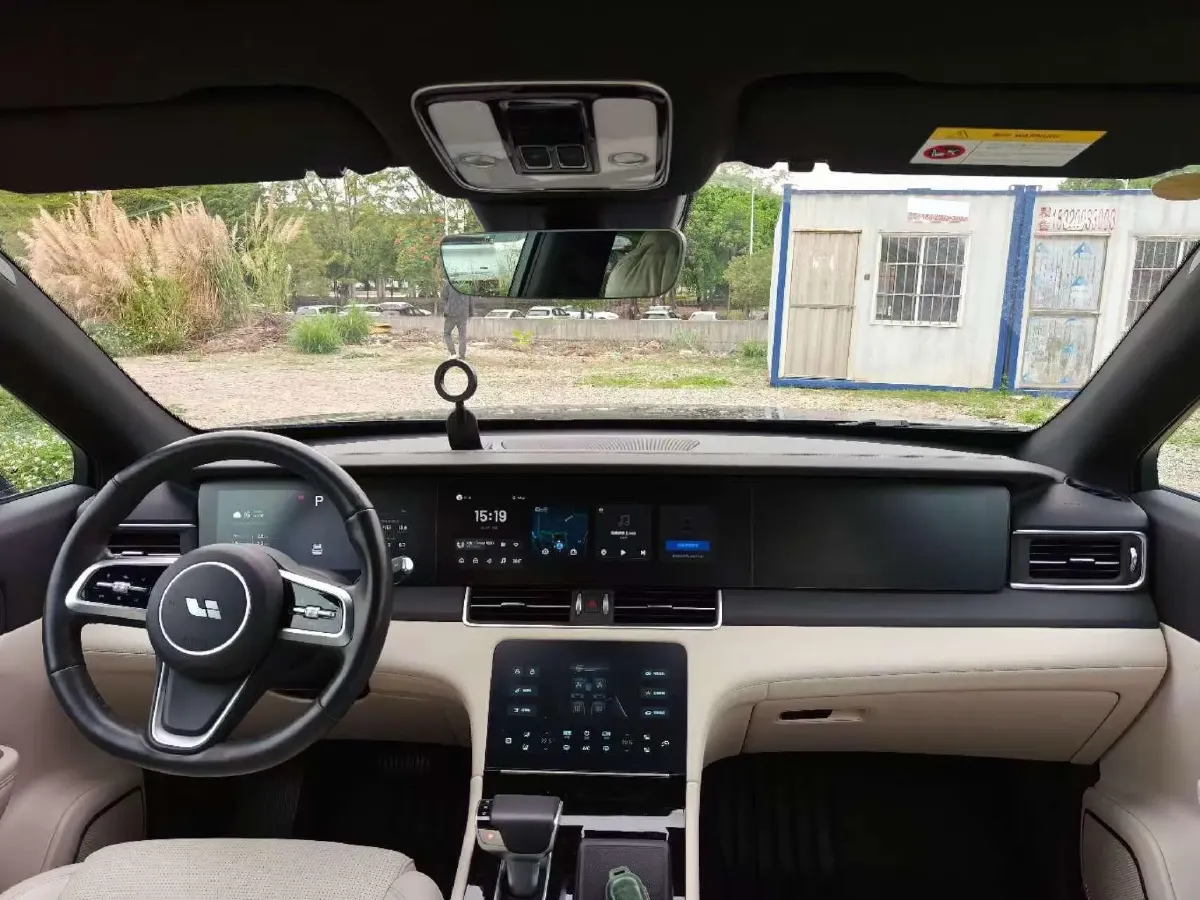 2021 Li ONE Range Extended 131HP REEV 40.5KWH,autocango,china used car exporter,china ev exporter,chinese used car exporter,chinese used ev exporter