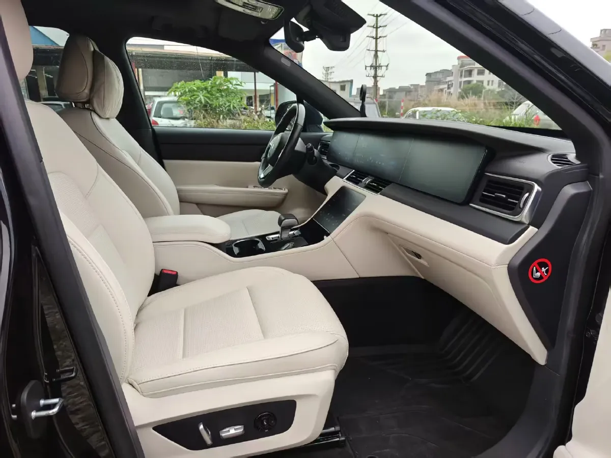 2021 Li ONE Range Extended 131HP REEV 40.5KWH,autocango,china used car exporter,china ev exporter,chinese used car exporter,chinese used ev exporter