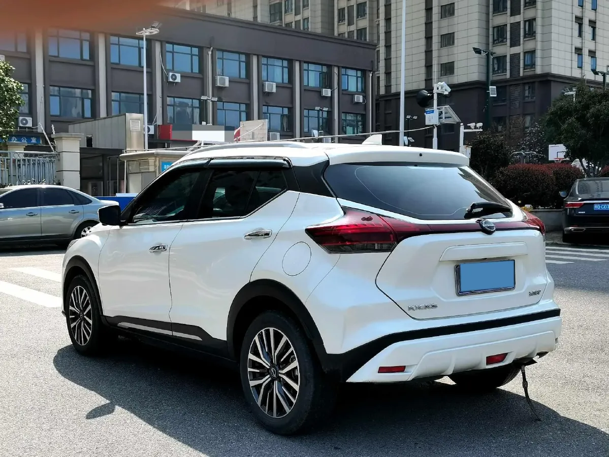 2023 Nissan Kicks 1.5L 122HP L4 CVT,autocango,china used car exporter,china ev exporter,chinese used car exporter,chinese used ev exporter