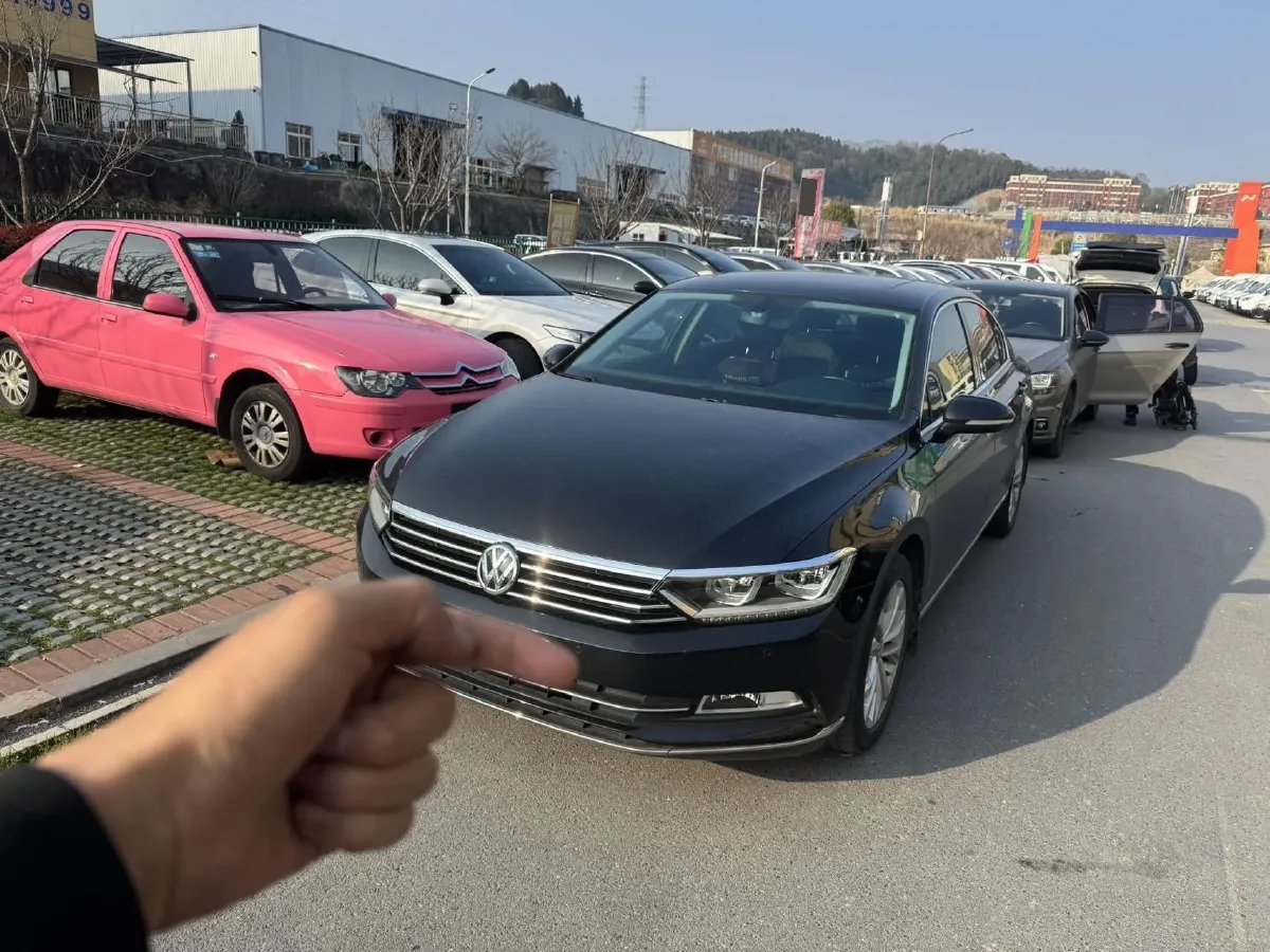 2018 Volkswagen Magotan 1.8T 180HP L4 7DCT,autocango,china used car exporter,china ev exporter,chinese used car exporter,chinese used ev exporter