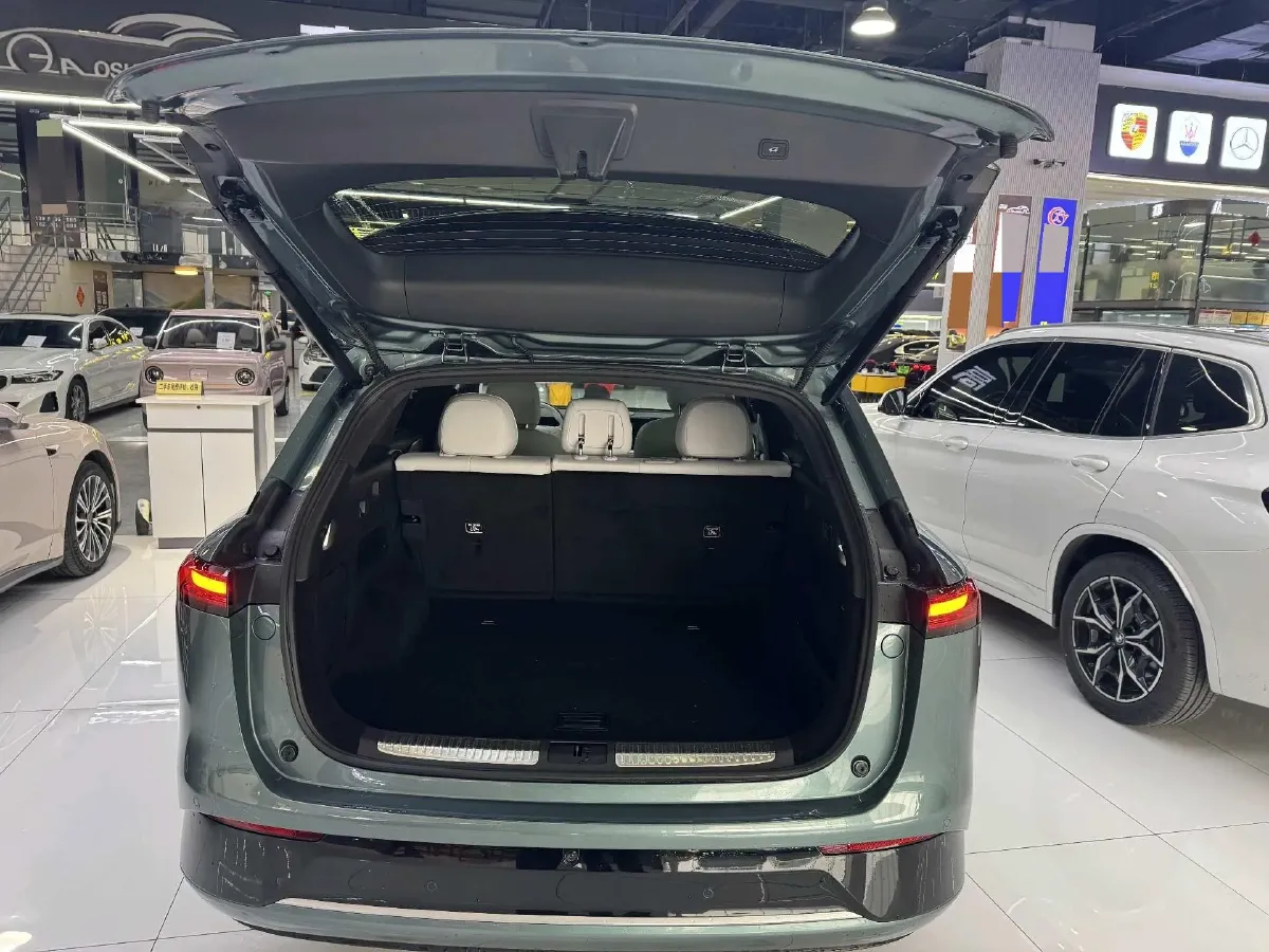 2025 Xpeng G9 BEV 79KWH,autocango,china used car exporter,china ev exporter,chinese used car exporter,chinese used ev exporter