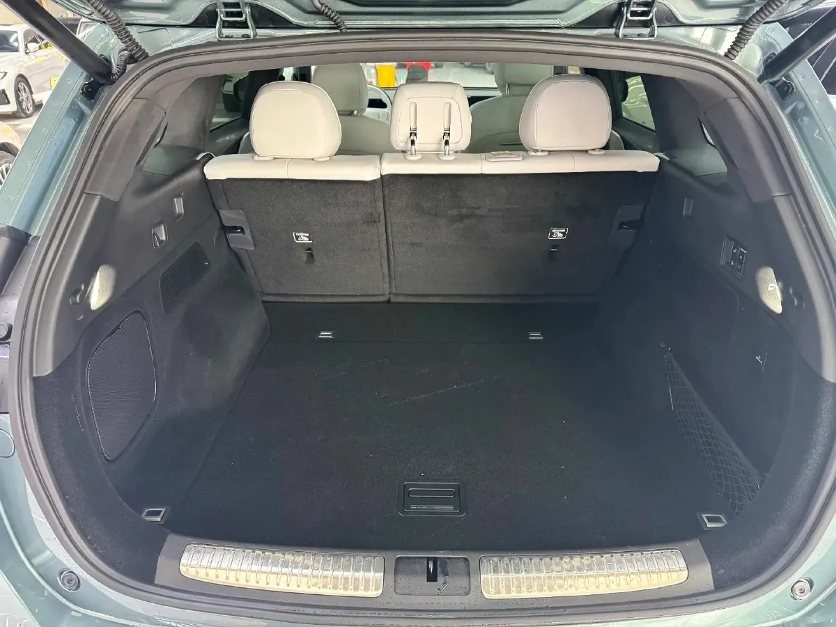 2025 Xpeng G9 BEV 79KWH,autocango,china used car exporter,china ev exporter,chinese used car exporter,chinese used ev exporter