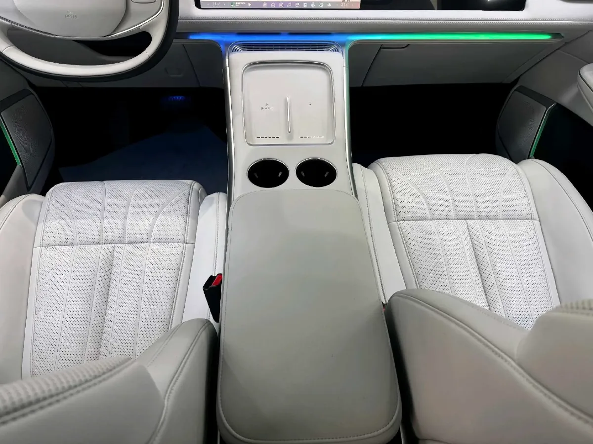 2025 Xpeng G9 BEV 79KWH,autocango,china used car exporter,china ev exporter,chinese used car exporter,chinese used ev exporter