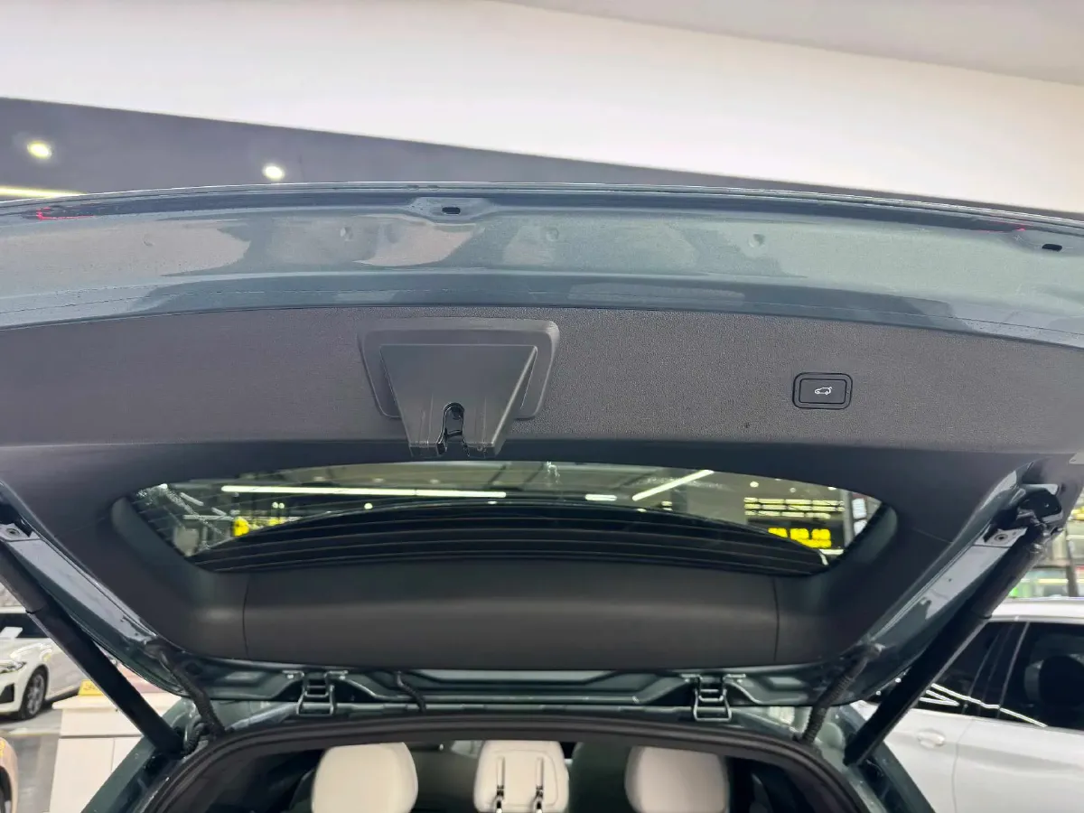 2025 Xpeng G9 BEV 79KWH,autocango,china used car exporter,china ev exporter,chinese used car exporter,chinese used ev exporter