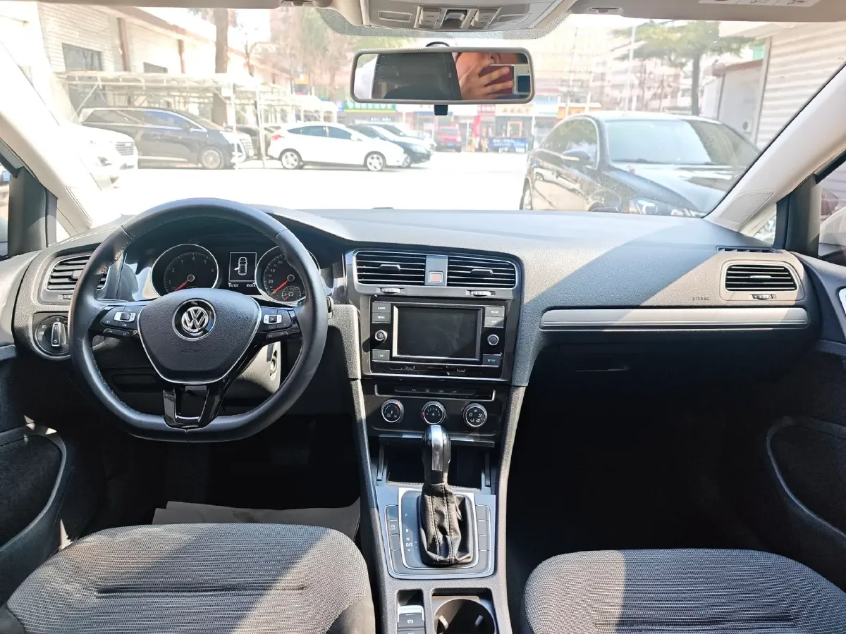 2018 Volkswagen Golf 1.4T 131HP L4 7DCT,autocango,china used car exporter,china ev exporter,chinese used car exporter,chinese used ev exporter