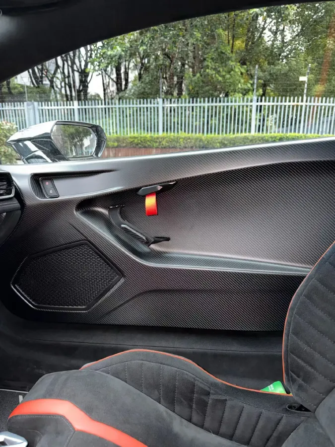 2021 Lamborghini Huracán 5.2L 640HP V10 7DCT,autocango,china used car exporter,china ev exporter,chinese used car exporter,chinese used ev exporter