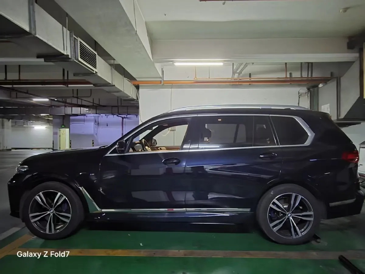 2022 BMW X7 3.0T 340HP L6 8AT,autocango,china used car exporter,china ev exporter,chinese used car exporter,chinese used ev exporter