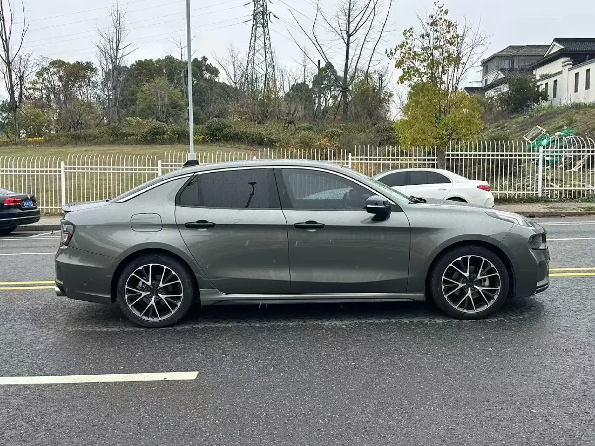 2022 LYNK&CO 03 2.0T 190HP L4 7DCT,autocango,china used car exporter,china ev exporter,chinese used car exporter,chinese used ev exporter