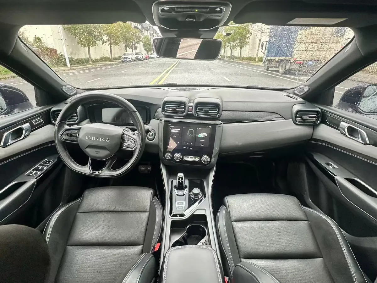 2022 LYNK&CO 03 2.0T 190HP L4 7DCT,autocango,china used car exporter,china ev exporter,chinese used car exporter,chinese used ev exporter