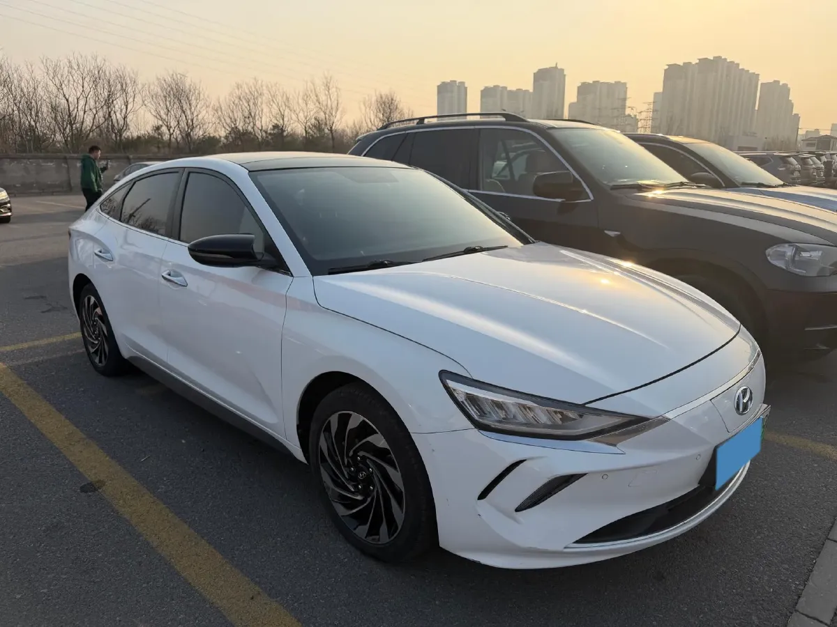 2020 Hyundai La Festa BEV 56.5KWH,autocango,china used car exporter,china ev exporter,chinese used car exporter,chinese used ev exporter