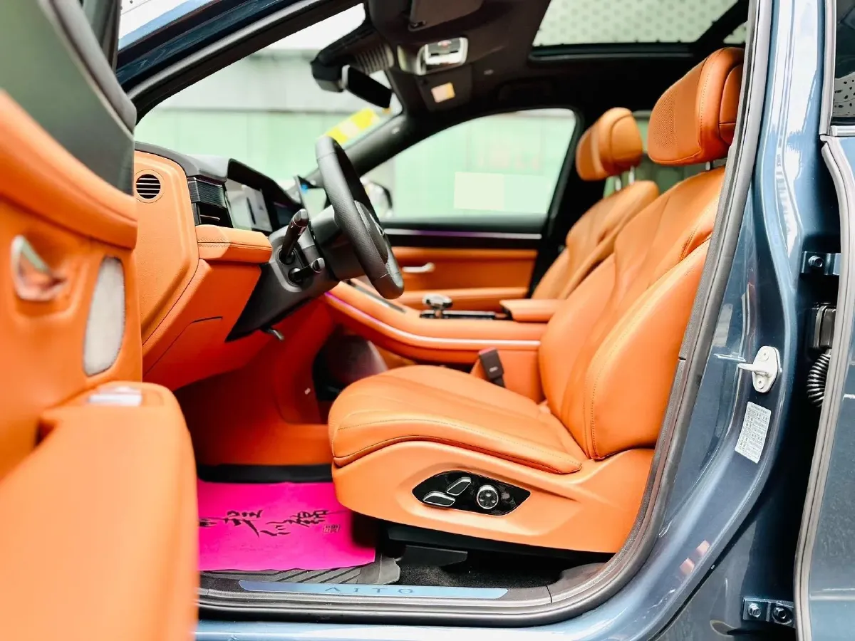 2024 AITO AITO M7 1.5T 152HP L4 REEV 42KWH,autocango,china used car exporter,china ev exporter,chinese used car exporter,chinese used ev exporter