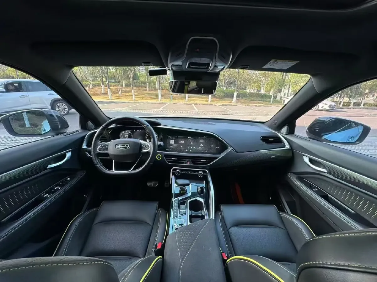 2021 Geely Tugella 2.0T 238HP L4 8AT,autocango,china used car exporter,china ev exporter,chinese used car exporter,chinese used ev exporter