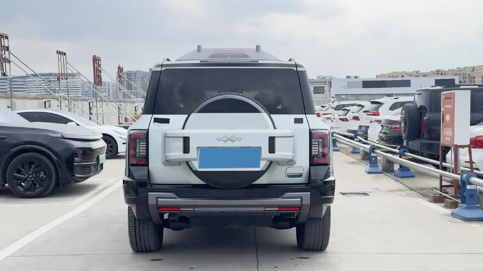 2025 FangChengBao Bao 8 2.0T 245HP L4 E-CVT PHEV 36.8KWH,autocango,china used car exporter,china ev exporter,chinese used car exporter,chinese used ev exporter