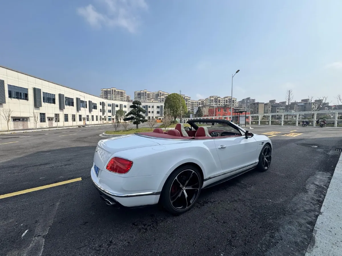 2017 Bentley Continental 4.0T 528HP V8 8AT,autocango,china used car exporter,china ev exporter,chinese used car exporter,chinese used ev exporter