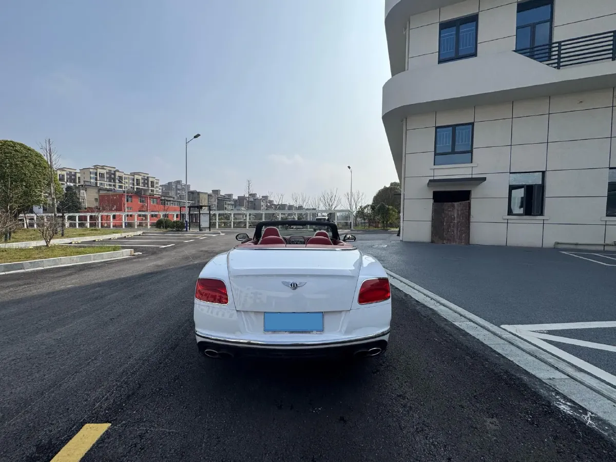 2017 Bentley Continental 4.0T 528HP V8 8AT,autocango,china used car exporter,china ev exporter,chinese used car exporter,chinese used ev exporter