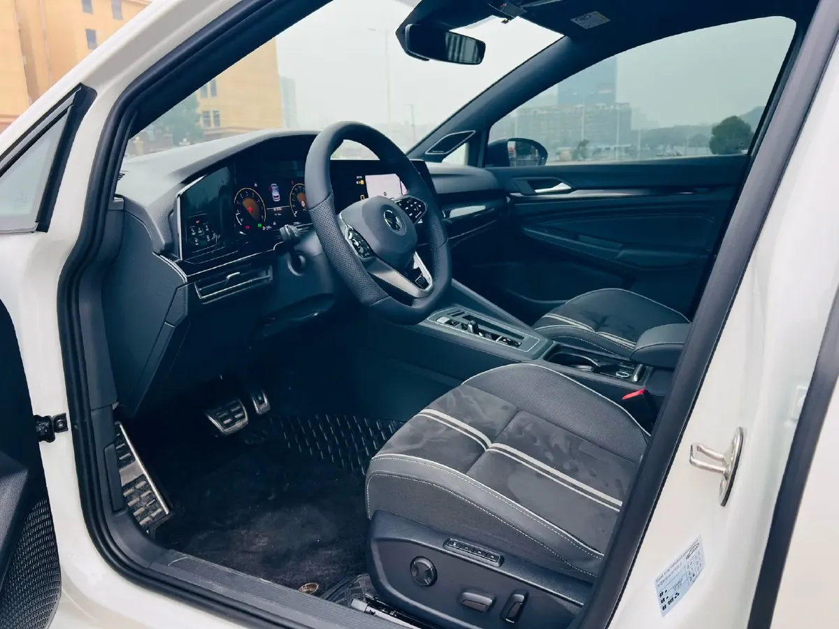 2023 Volkswagen Golf 1.4T 150HP L4 7DCT,autocango,china used car exporter,china ev exporter,chinese used car exporter,chinese used ev exporter