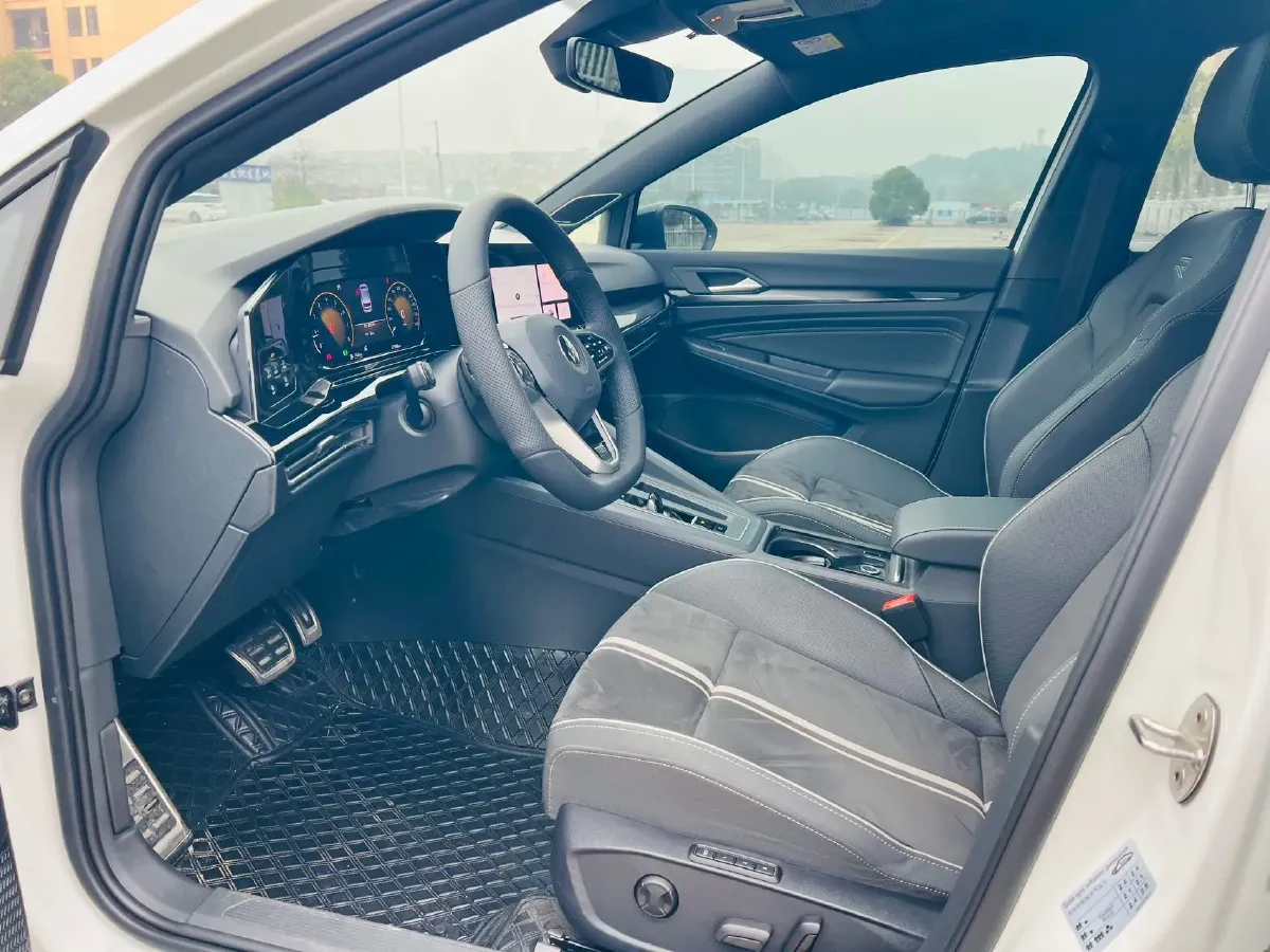 2023 Volkswagen Golf 1.4T 150HP L4 7DCT,autocango,china used car exporter,china ev exporter,chinese used car exporter,chinese used ev exporter