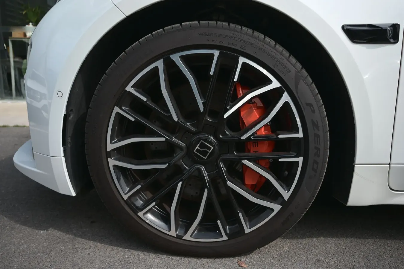 2025 Zeekr 001 BEV 100KWH,autocango,china used car exporter,china ev exporter,chinese used car exporter,chinese used ev exporter