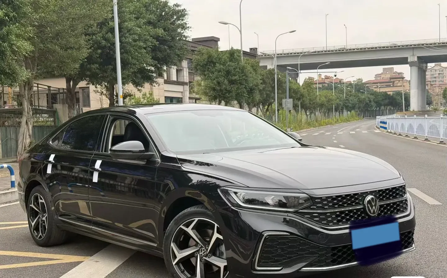 2023 Volkswagen Passat 2.0T 186HP L4 7DCT,autocango,china used car exporter,china ev exporter,chinese used car exporter,chinese used ev exporter