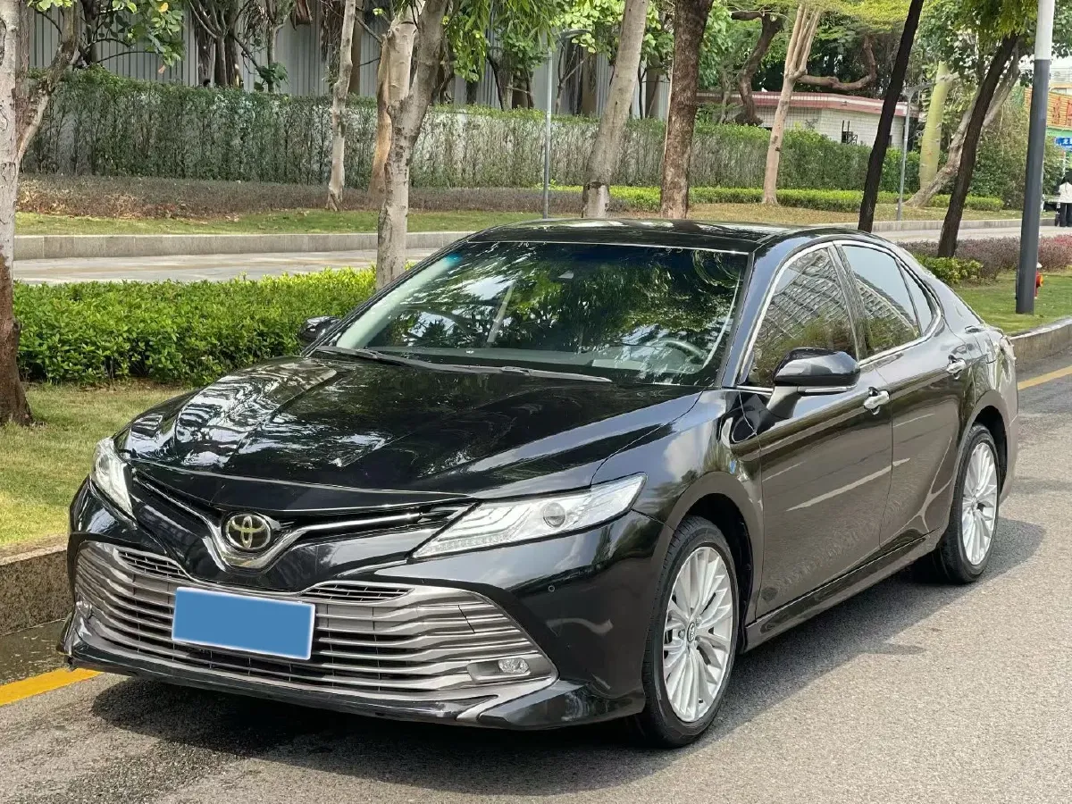 2021 Toyota Camry 2.5L 209HP L4 8AT,autocango,china used car exporter,china ev exporter,chinese used car exporter,chinese used ev exporter