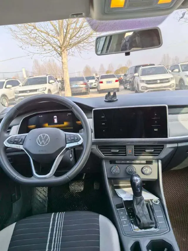 2023 Volkswagen Bora 1.2T 116HP L4 7DCT,autocango,china used car exporter,china ev exporter,chinese used car exporter,chinese used ev exporter