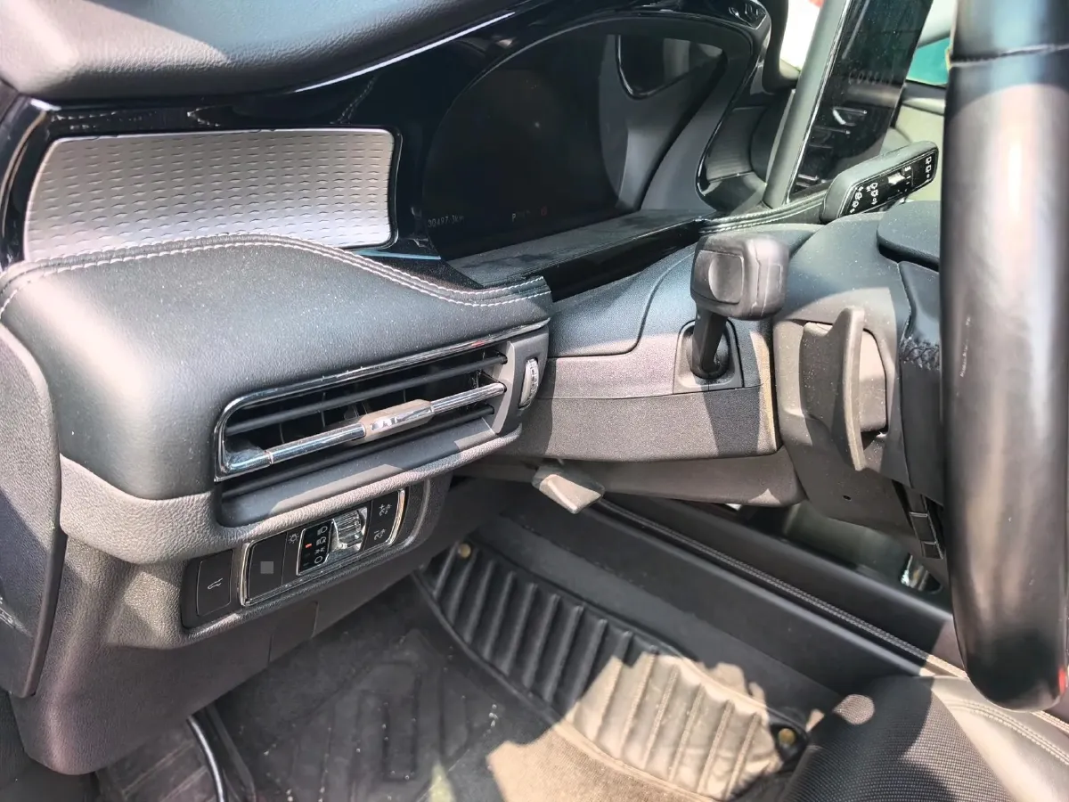 2022 Lincoln Corsair 2.0T 245HP L4 8AT,autocango,china used car exporter,china ev exporter,chinese used car exporter,chinese used ev exporter