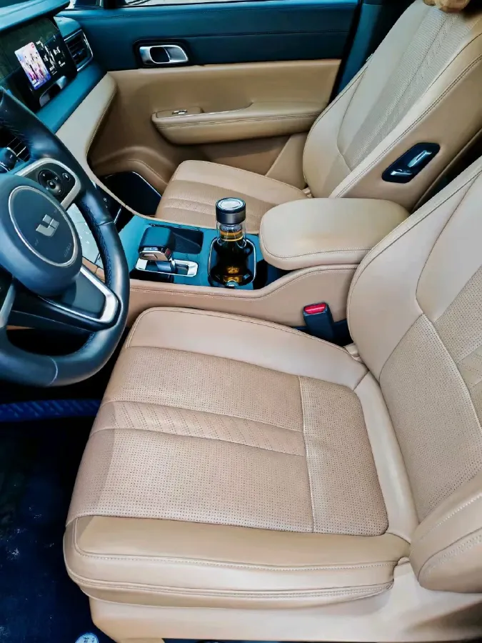 2020 Li ONE Range Extended 131HP REEV 40.5KWH,autocango,china used car exporter,china ev exporter,chinese used car exporter,chinese used ev exporter