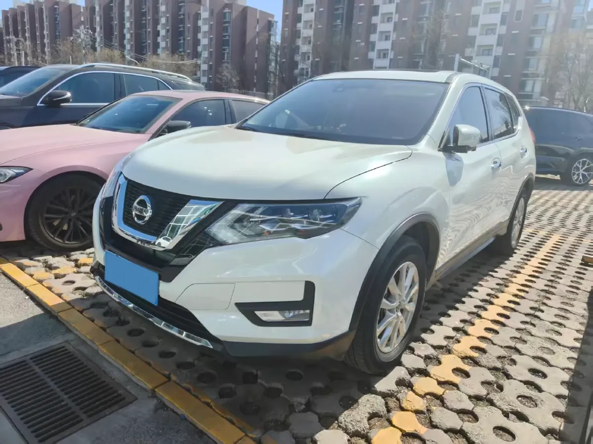 2023 Nissan X-Trail 2.0L 151HP L4 CVT,autocango,china used car exporter,china ev exporter,chinese used car exporter,chinese used ev exporter