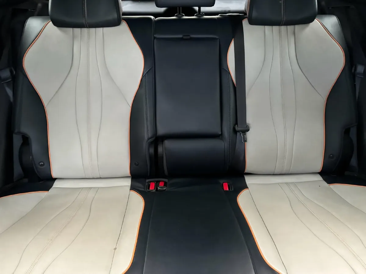 2022 Hyundai Tucson 2.0L 150HP L4 6AT Hybrid,autocango,china used car exporter,china ev exporter,chinese used car exporter,chinese used ev exporter