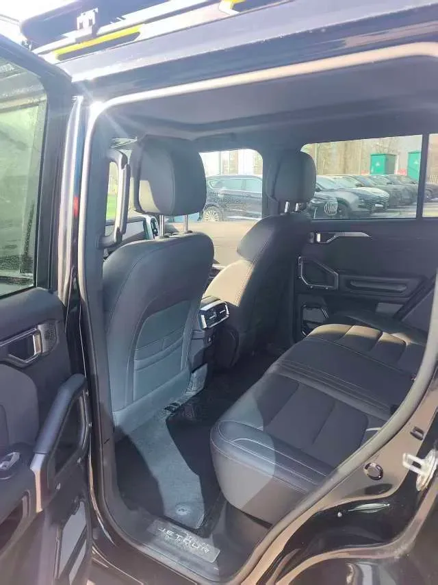 2023 Jetour Traveller 2.0T 254HP L4 7DCT,autocango,china used car exporter,china ev exporter,chinese used car exporter,chinese used ev exporter