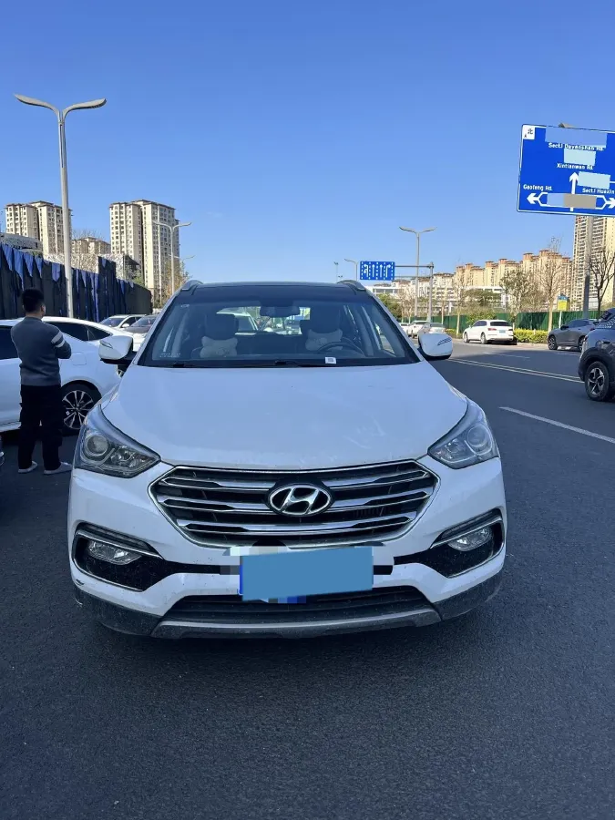 2017 Hyundai Santafe 2.0T 245HP L4 6AT,autocango,china used car exporter,china ev exporter,chinese used car exporter,chinese used ev exporter