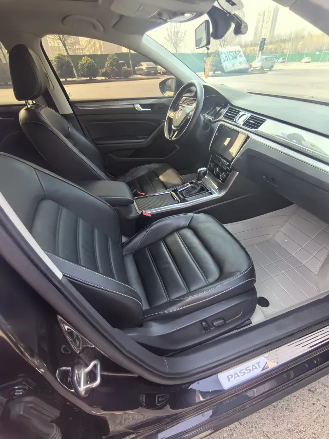 2017 Volkswagen Passat 1.8T 180HP L4 7DCT,autocango,china used car exporter,china ev exporter,chinese used car exporter,chinese used ev exporter
