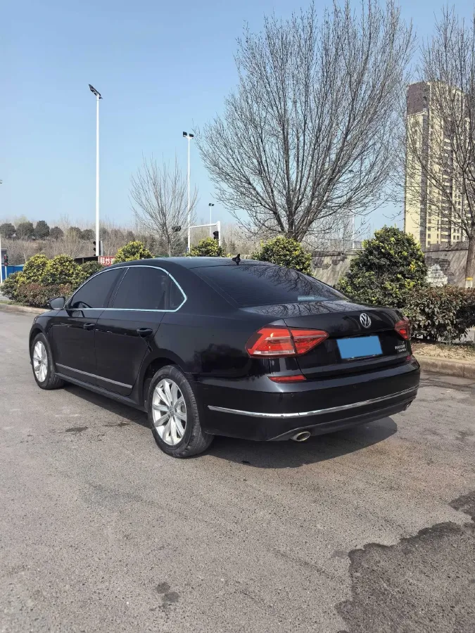 2017 Volkswagen Passat 1.8T 180HP L4 7DCT,autocango,china used car exporter,china ev exporter,chinese used car exporter,chinese used ev exporter