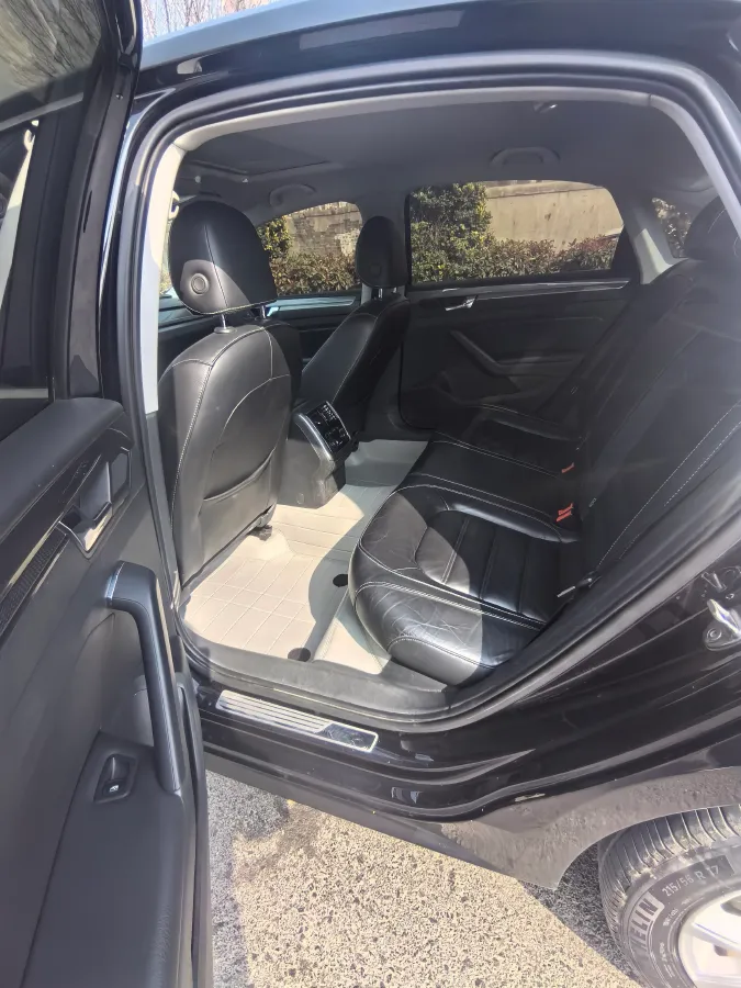 2017 Volkswagen Passat 1.8T 180HP L4 7DCT,autocango,china used car exporter,china ev exporter,chinese used car exporter,chinese used ev exporter