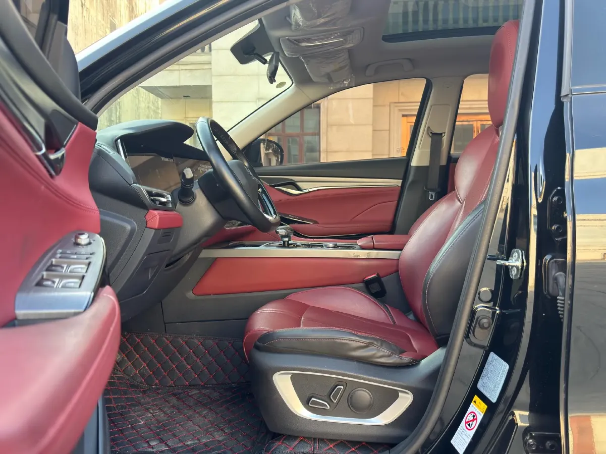 2022 ChangAn CS75 Plus 1.5T 178HP L4 6AT,autocango,china used car exporter,china ev exporter,chinese used car exporter,chinese used ev exporter