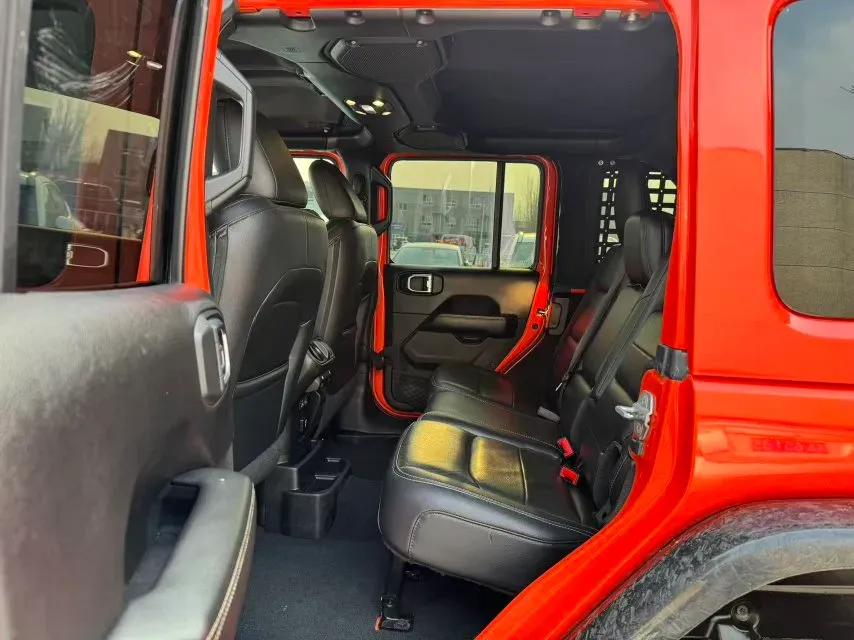 2019 Jeep Wrangler 2.0T 266HP L4 8AT,autocango,china used car exporter,china ev exporter,chinese used car exporter,chinese used ev exporter