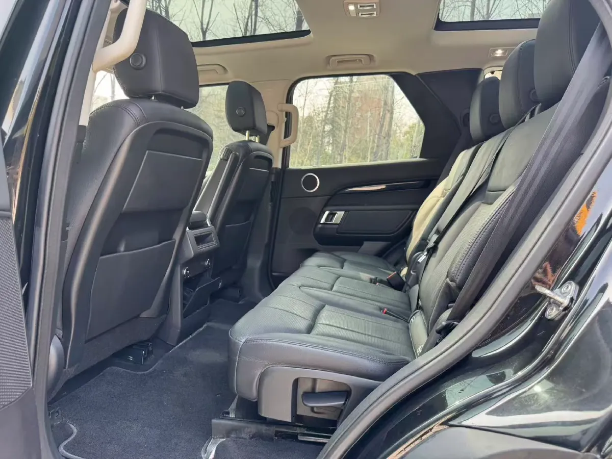 2019 Land Rover Discovery 3.0T 340HP V6 8AT,autocango,china used car exporter,china ev exporter,chinese used car exporter,chinese used ev exporter