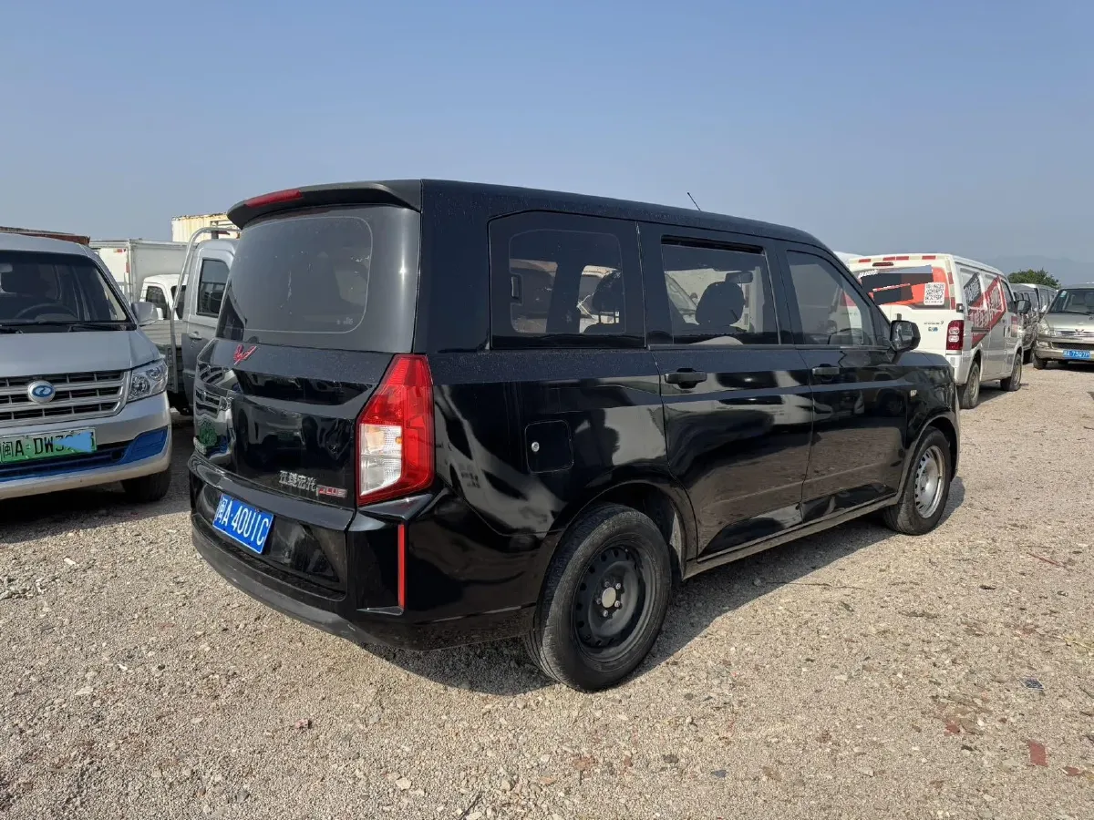 2020 WuLing HongGuang Plus 1.5L 99HP L4 6MT,autocango,china used car exporter,china ev exporter,chinese used car exporter,chinese used ev exporter