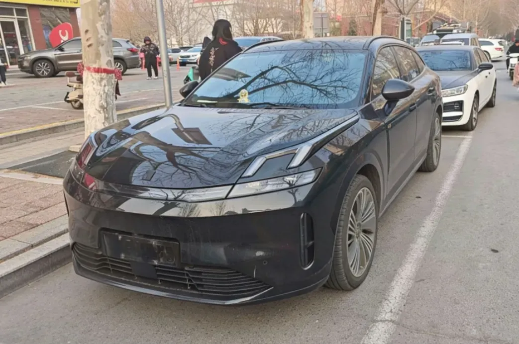 2023 LYNK&CO 08 EM-P 1.5T 163HP L4 3DHT PHEV 21.2KWH,autocango,china used car exporter,china ev exporter,chinese used car exporter,chinese used ev exporter