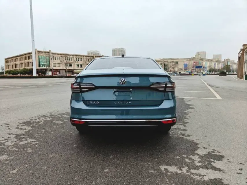 2023 Volkswagen Lavida 1.5L 110HP L4 6AT,autocango,china used car exporter,china ev exporter,chinese used car exporter,chinese used ev exporter