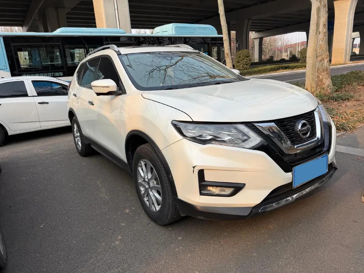 2020 Nissan X-Trail 2.0L 154HP L4 CVT,autocango,china used car exporter,china ev exporter,chinese used car exporter,chinese used ev exporter