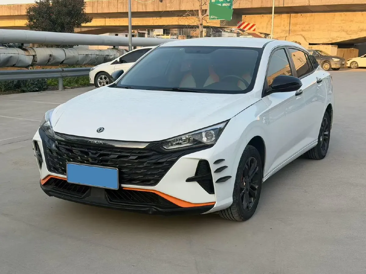 2023 DongFeng Aeolus YiXuan 1.5L 125HP L4 6DCT,autocango,china used car exporter,china ev exporter,chinese used car exporter,chinese used ev exporter